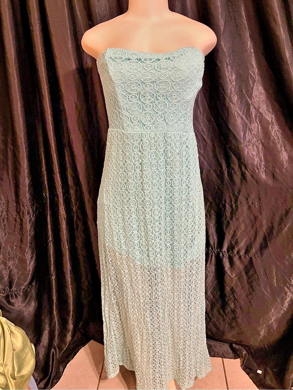 Lace Maxi Dress Size Small Like New